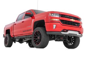 Chevrolet Silverado 1500 Nerf Steps - Cab Length - Rough Country - Crew Cab - '14-'18 Chevrolet Silverado 1500 Nerf Steps - Cab Length - Rough Country - Crew Cab - '14-'18